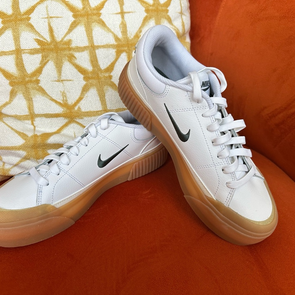 Nike White Vintage-Green Court Legacy Lift Sneakers with Gum Sole